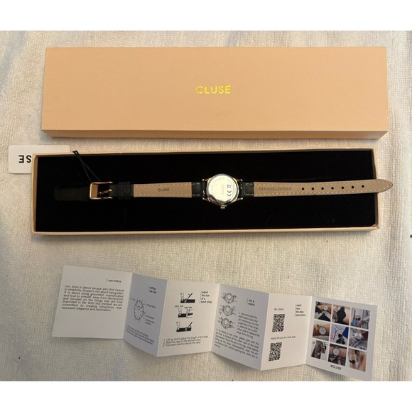 CLUSE‎ of Amsterdam Quartz Watch Leather Strap White Dial NWT Water Resistant